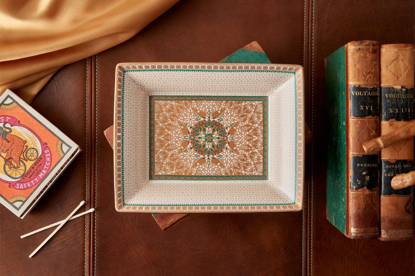 Opulenza Tray