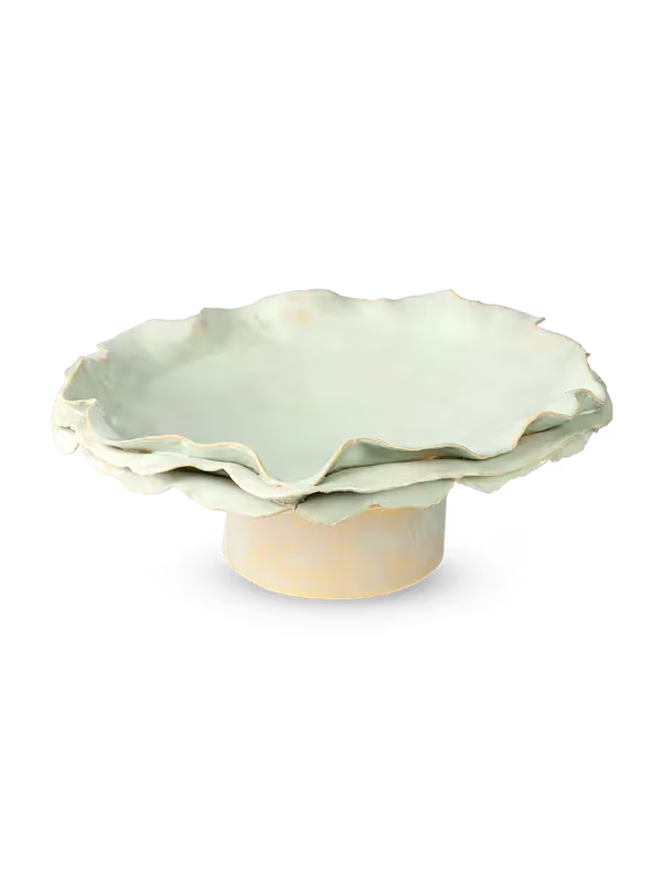 Ruffle Dish On Stand