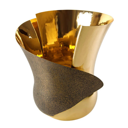 Florem Golden Vase by Riccardo Erata